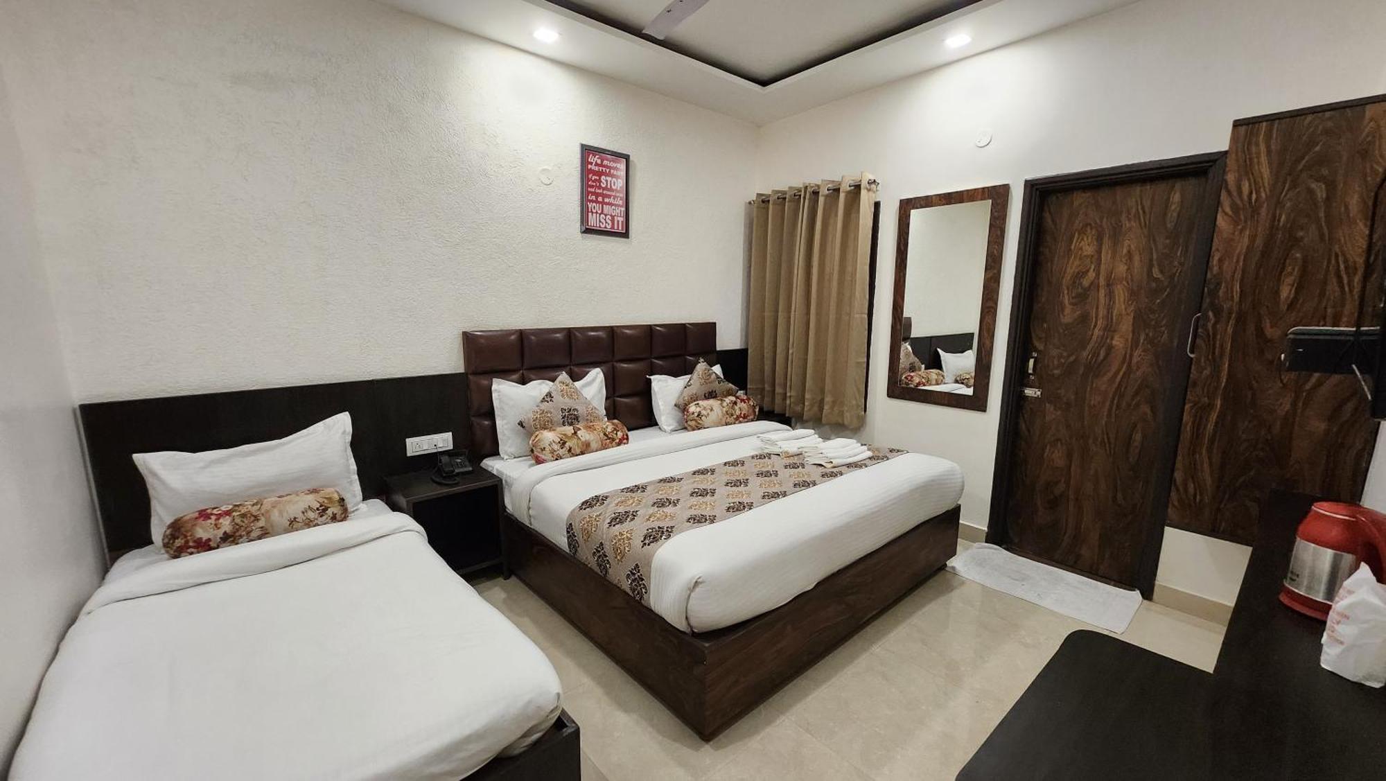 Hotel Krishna'S Near Golden Temple Amritsar Exterior foto
